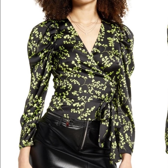 NWT Leith puff sleeve true wrap top size xs - Picture 1 of 11